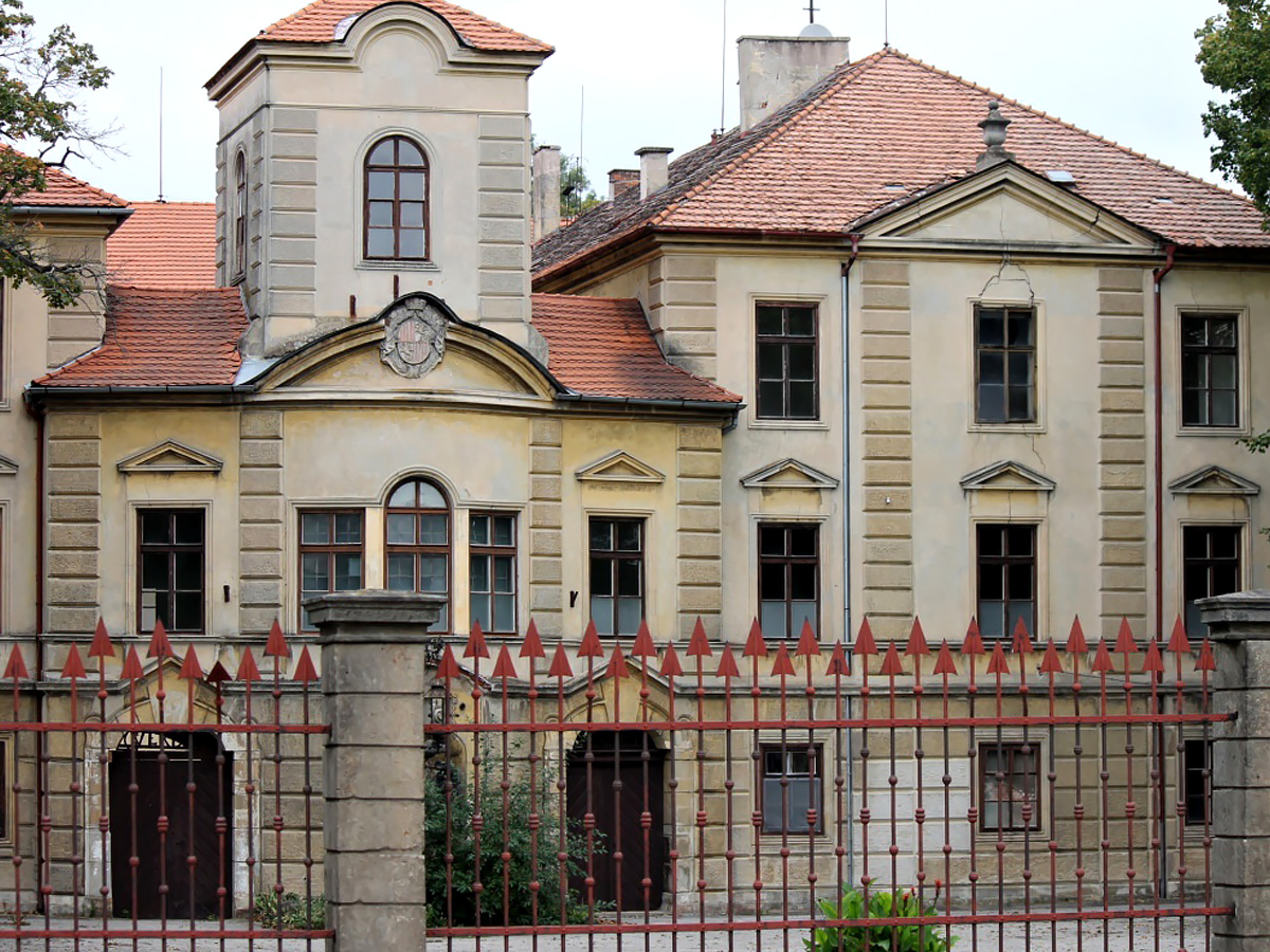 Camping Královec - Kasteel Lázně Bělohrad